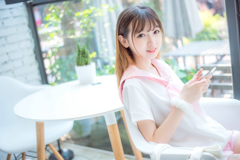 “哦？”刘璝眉头一皱，这来的时机未免也太巧了吧？